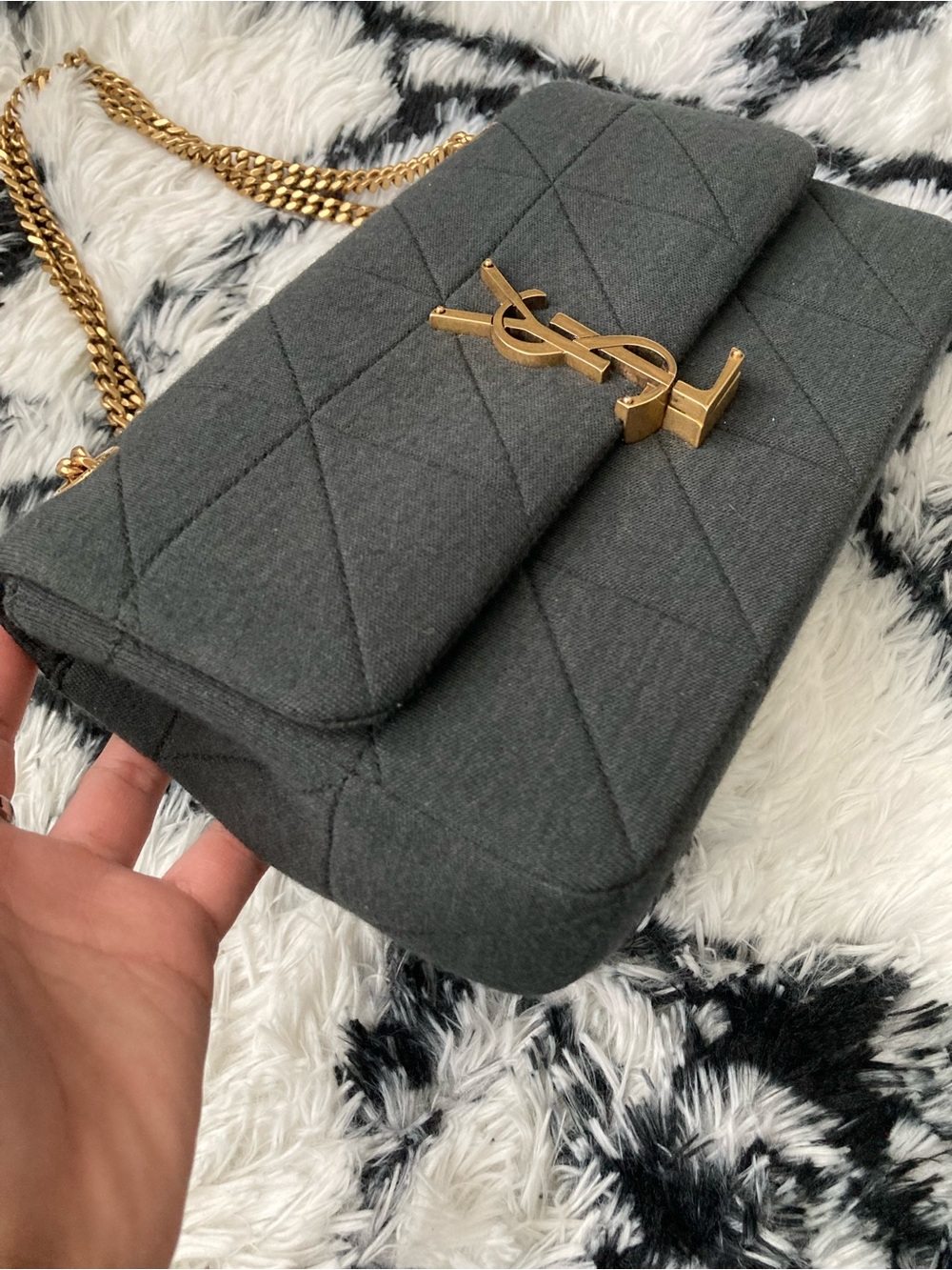 Saint Laurent Quilted Shoulder Bag in dark grey with Gold Hardware - Picture 9 of 13